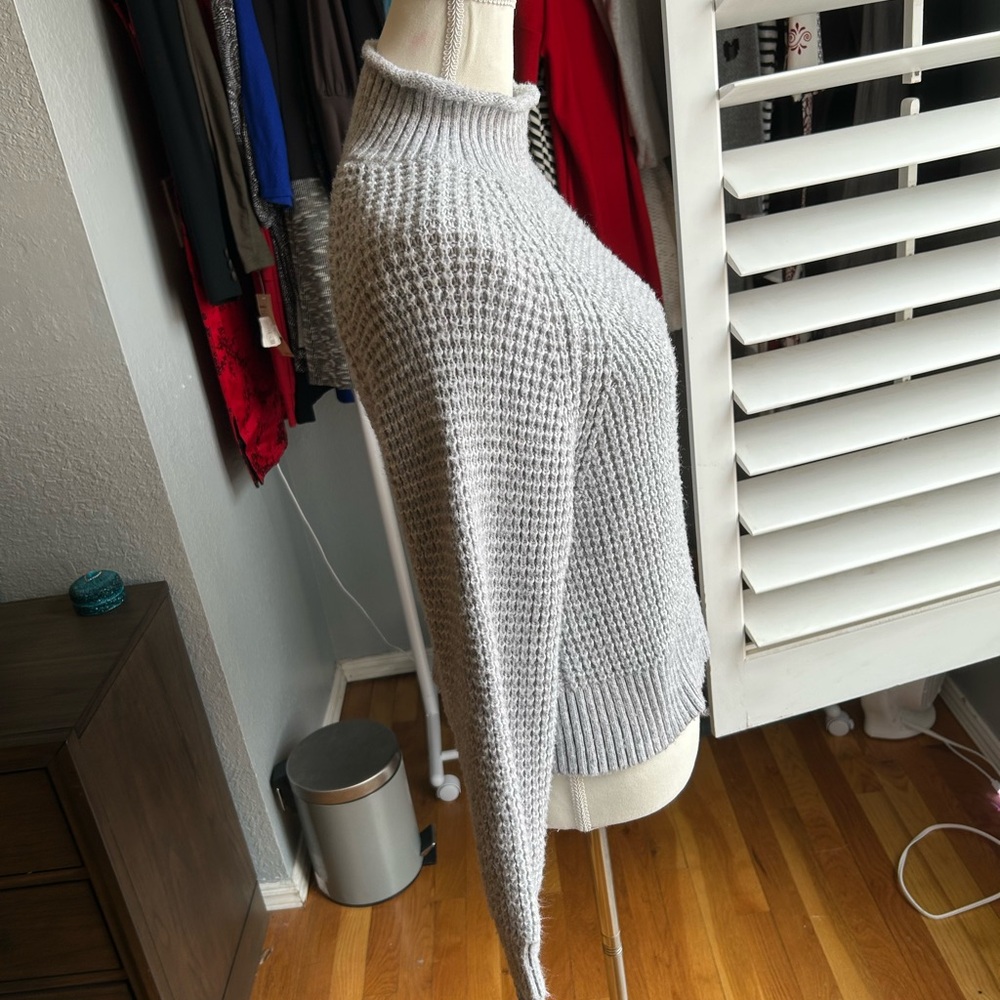 American Eagle Outfitters Gray Turtleneck Chunky Knit Sweater in Women's XS - Picture 5 of 6